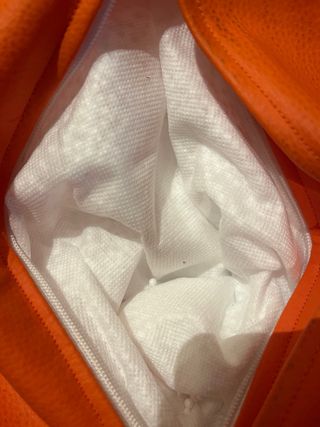 Puff naranja de poliéster