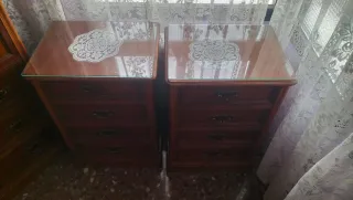 2 Mesitas de Noche Madera y Cristal
