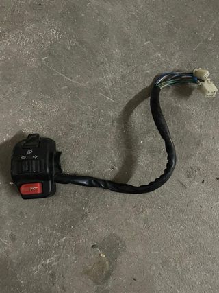 Conmutador moto con bombín