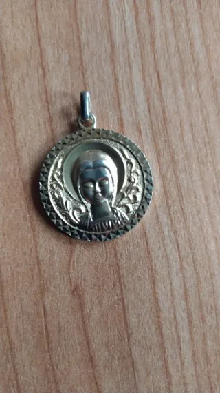 Medalla Virgen Niña Antigua