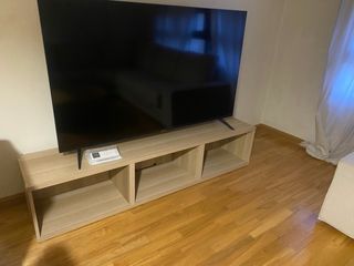 Mueble TV madera claro