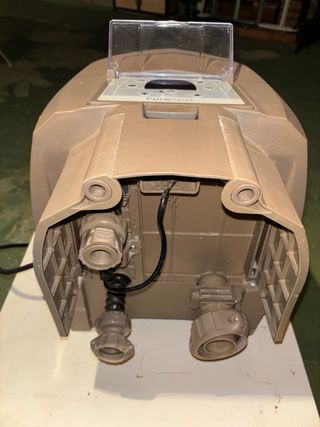 Jacuzzi Hinchable intex para 4 con accesorios.