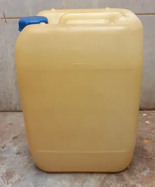 Garrafas de plástico con tapón