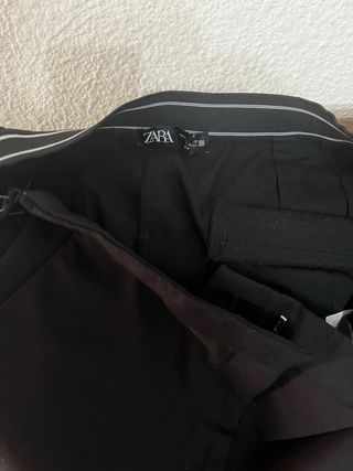 Pantalón pitillo negro Zara