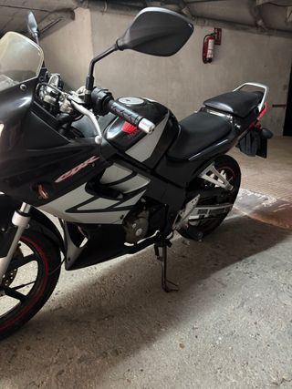 Honda CBR 125R