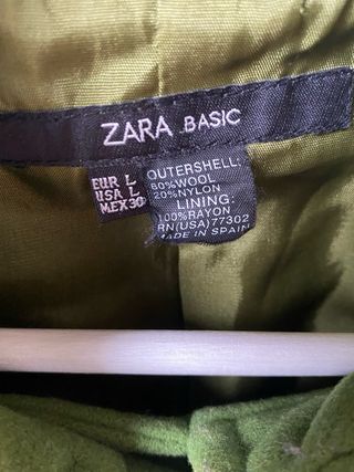 Chaquetón Zara verde doble botonadura