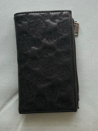 Cartera Misako Negra Bordada Flores