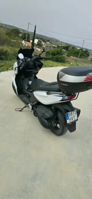 Kymco Kxct 300i Maxi Scooter Blanca