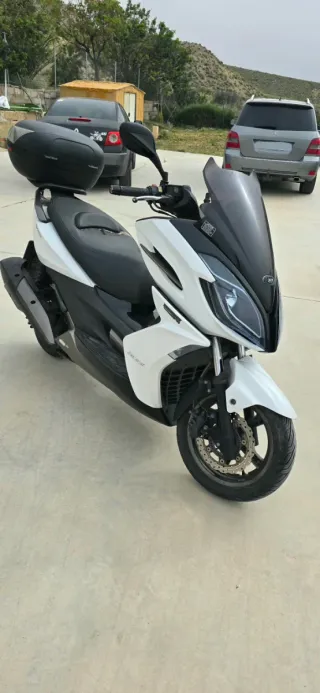 Kymco Kxct 300i Maxi Scooter Blanca