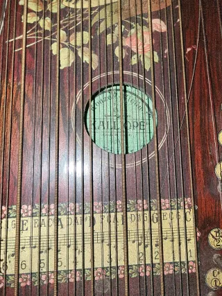 Arpa Violín Kaliope Antigua