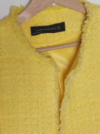 Chaqueta Zara Amarilla Perlas