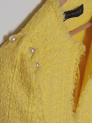 Chaqueta Zara Amarilla Perlas