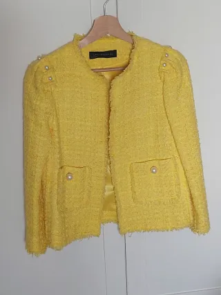 Chaqueta Zara Amarilla Perlas