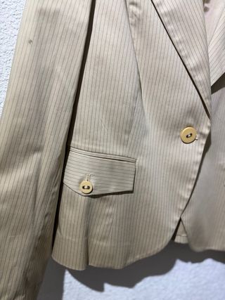 Chaqueta americana corta beige