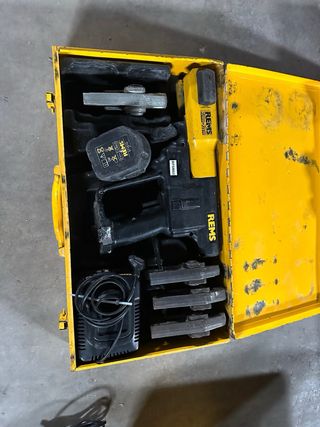 Prensa Hidráulica REMS para Fontanería