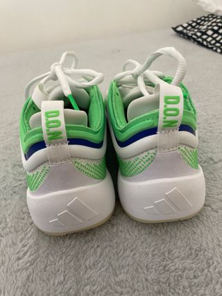 Zapatillas deportivas verdes y blancas size 10 usa