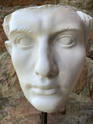 Rostro de Bruto - Escultura Clásica en Escayola