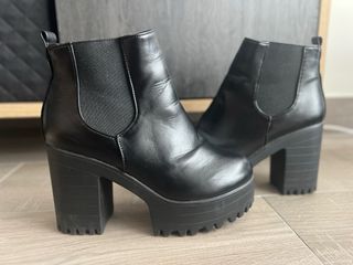 Botines negros plataforma tacón