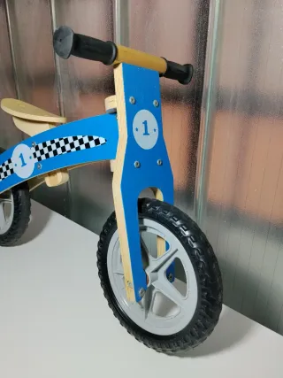Bicicleta de equilibrio de madera