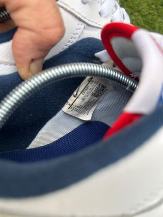 Nike Air Force 1 Blanco y Rojo