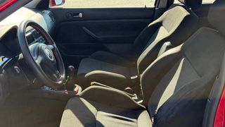 Volkswagen Golf 2.0i