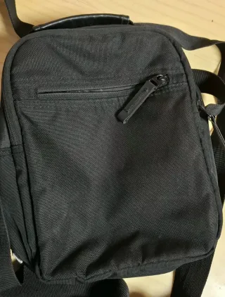 2 Bolsos National Geographic Negros