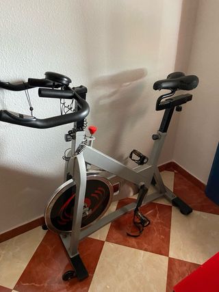 Bicicleta Estática con Desperfectos