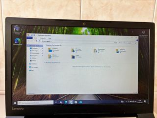 Portátil Lenovo V110-15ISK de 15.6” con cargador