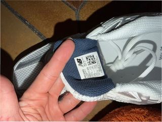 New Balance 530 Talla 43 Blanco Plata Marino