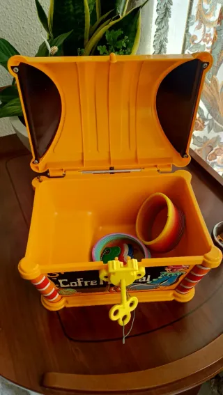 Cofre Musical Infantil años 70.