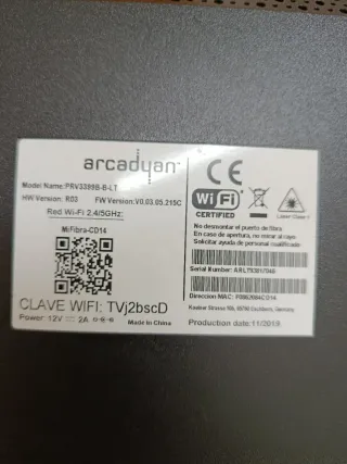 Router Livebox Fibra con Adaptador.