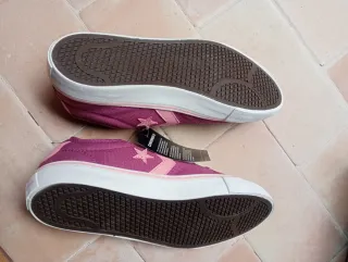 Zapatillas Converse talla 37 sin estrenar