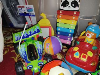 Lote de juguetes infantiles