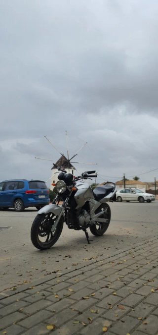 Yamaha YBR 250 Plata