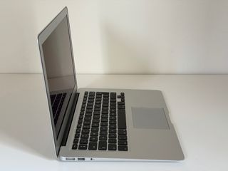 Apple MacBook Air (A1466) - 8GB RAM Plata - 2017