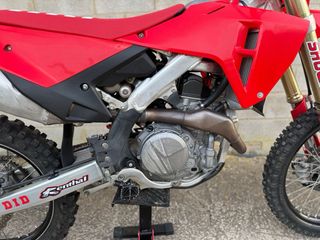 Honda CRF 450R.