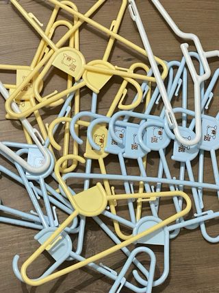 Lote 3 Perchas Niños Plástico