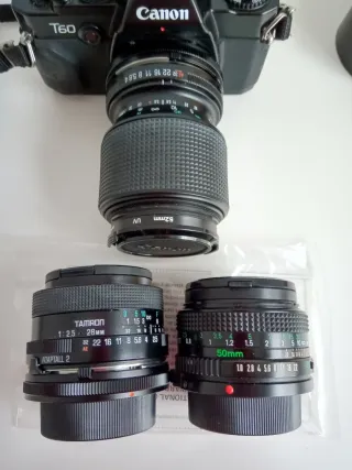 Cámara Canon T60 Analógica + Accesorios