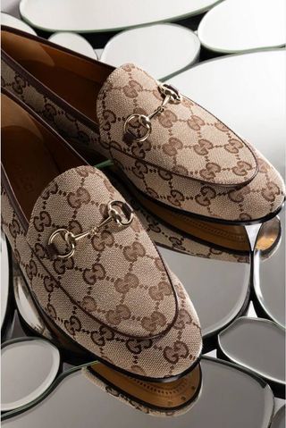 Mocassini Gucci marroni in tessuto