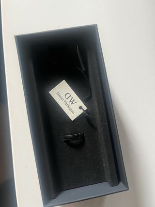 Reloj Daniel Wellington Negro y Dorado