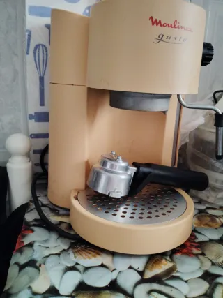 Cafetera Moulinex Gusto Beige