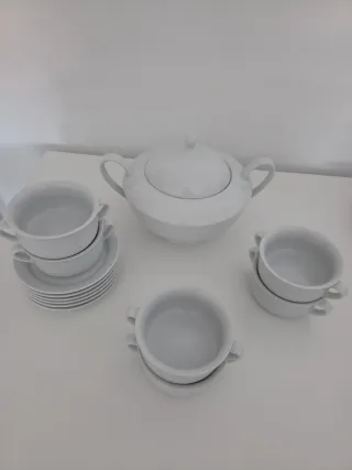 Sopera y juego consomé porcelana blanca