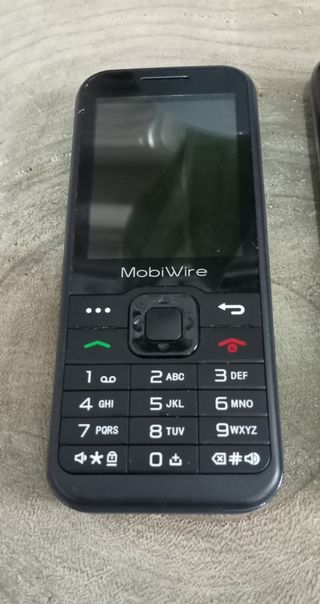 2 Telemóveis Mobiwire + ZTE Preto