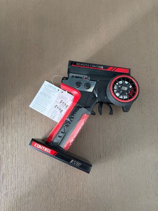 Coche RC WLToys Negro y Rojo