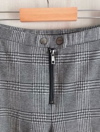 Pantalón de cuadros Stradivarius