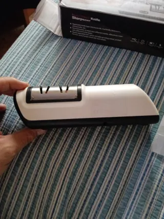 Afilador Eléctrico de Cuchillos a batería