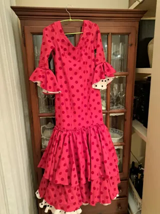 Traje de flamenca rojo con lunares