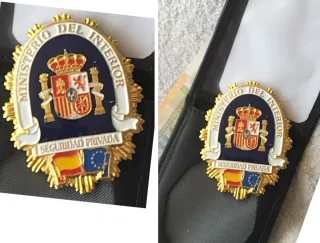 Set llavero, pin y pulsera tela Vigilante