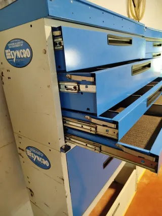 Módulo Cajoneras Metálicas con Compartimentos