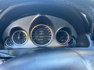 Mercedes-Benz Classe E (214) 2010